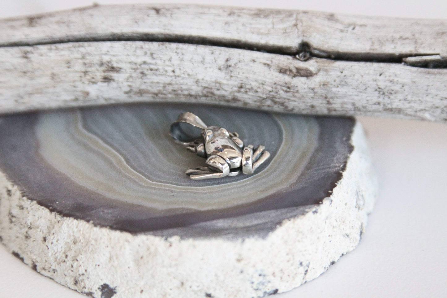 .925 Sterling Silver Frog Pendant