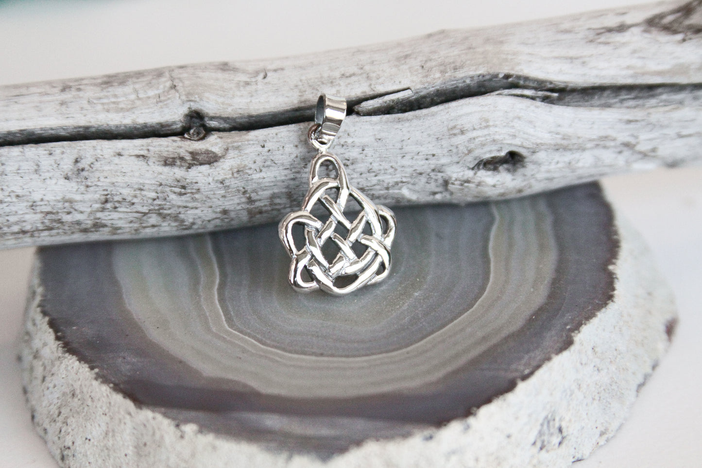 .925 Sterling Silver Celtic Knot Pendant