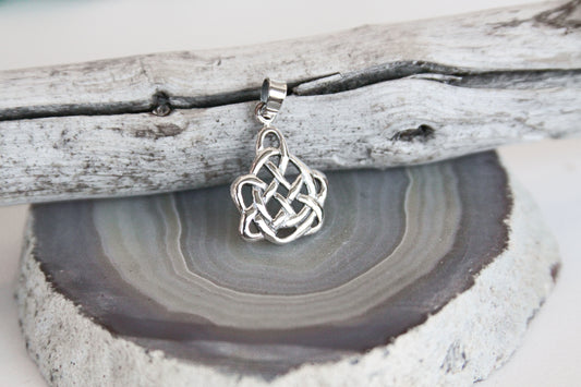 .925 Sterling Silver Celtic Knot Pendant