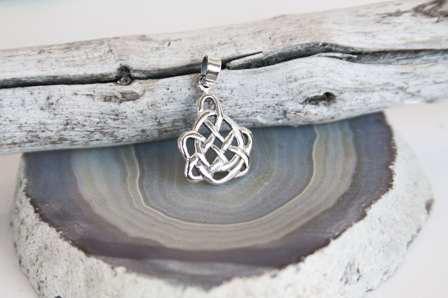 .925 Sterling Silver Celtic Knot Pendant