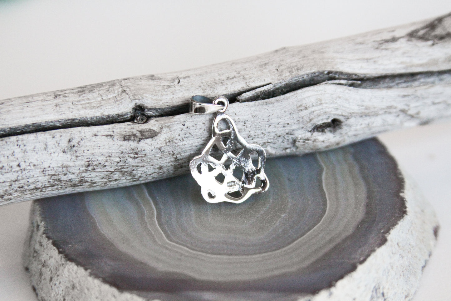 .925 Sterling Silver Celtic Knot Pendant