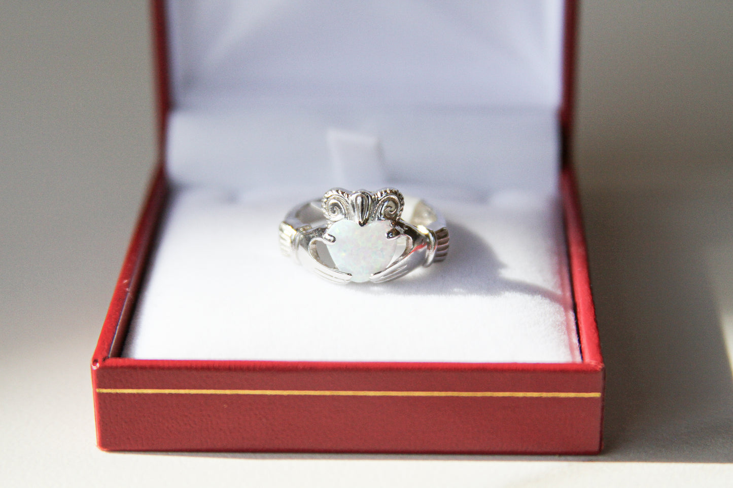 .925 Sterling Silver Claddagh Ring (Blue, White) Size 8