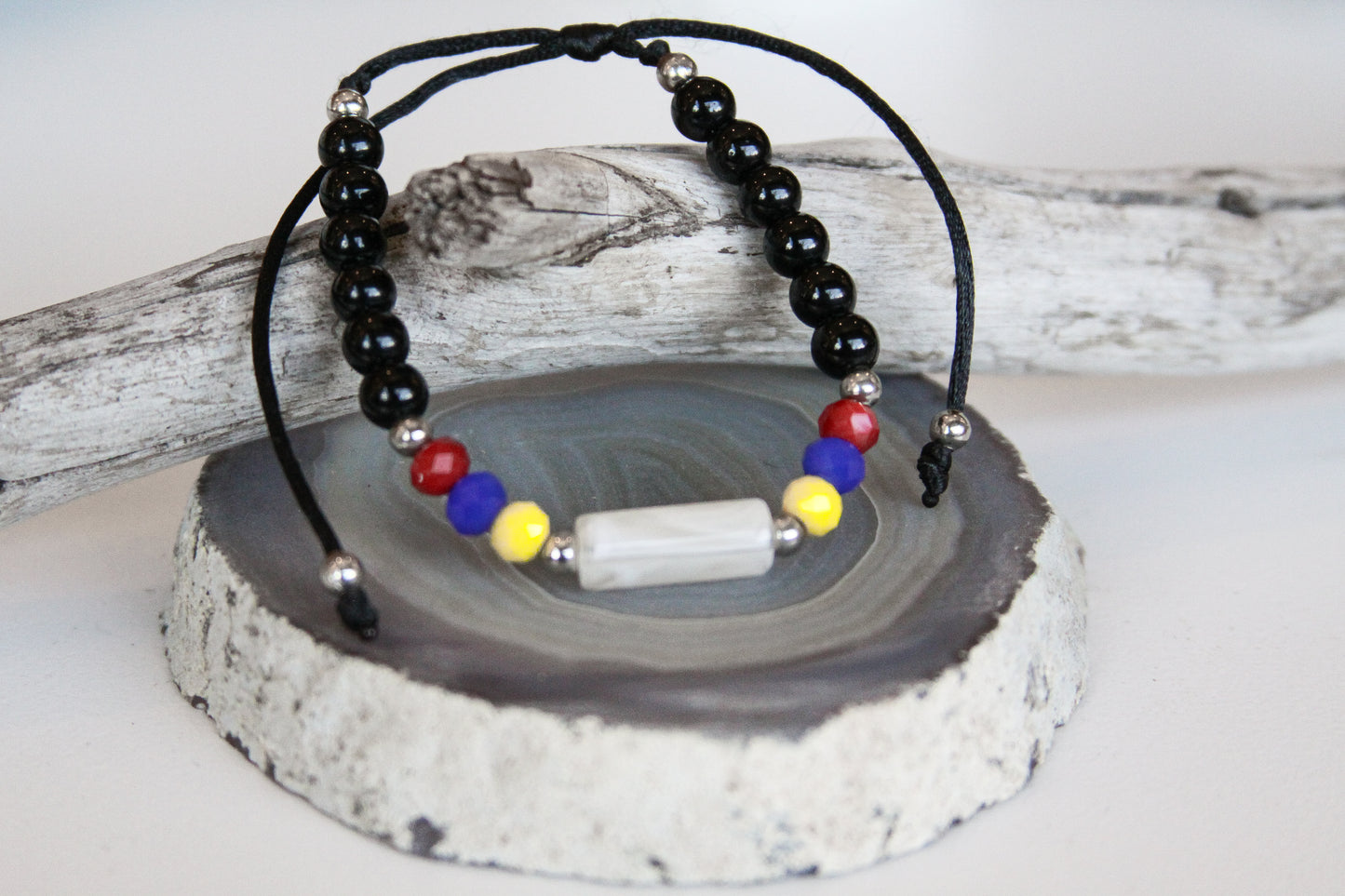 Tricolor Black Coral Beads Macramé Adjustable Bracelet