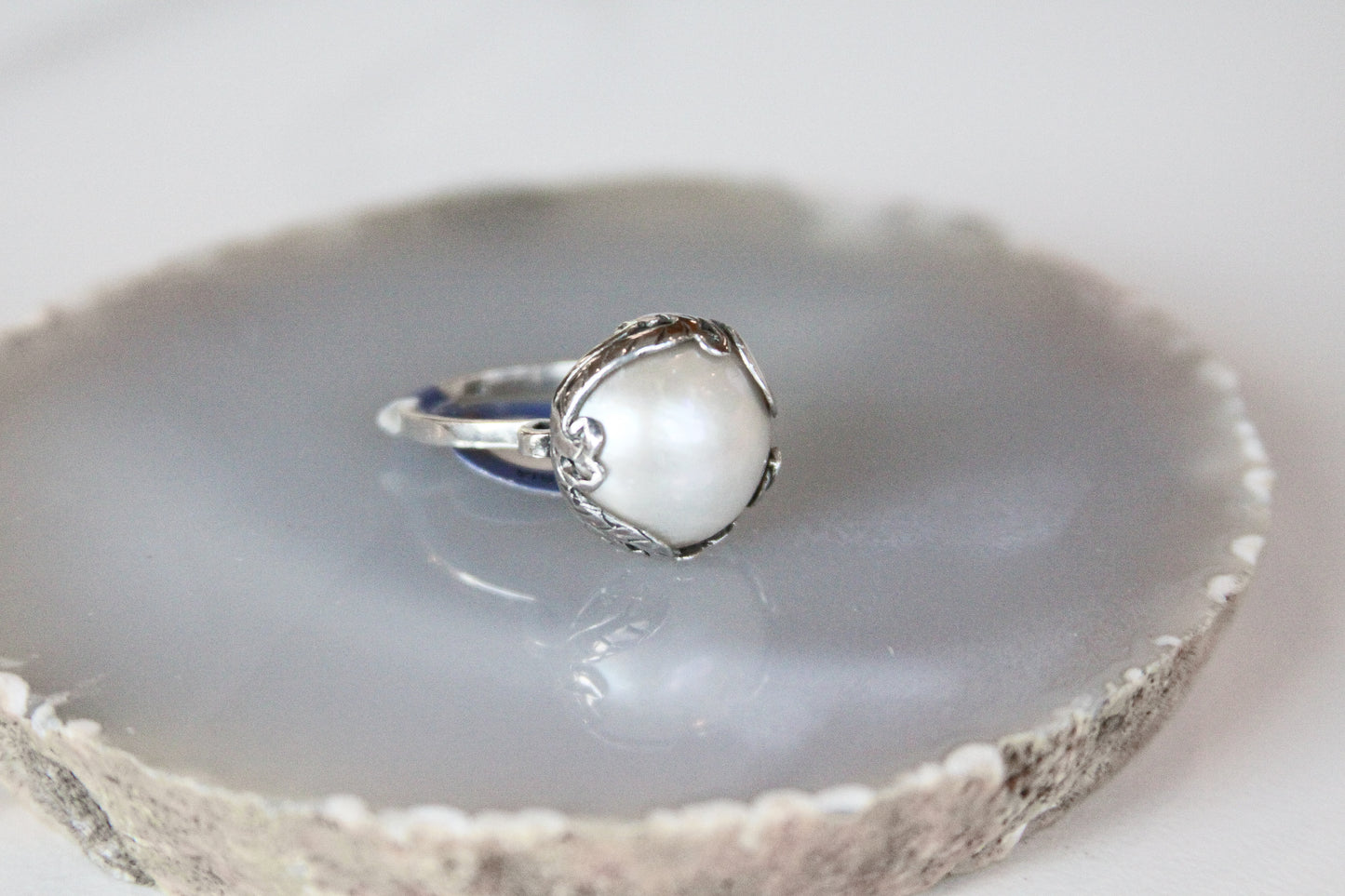 Mother of Pearl Vintage Style Ring Size 9