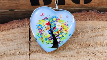 Tree Design Heart-Shaped Resin Necklace