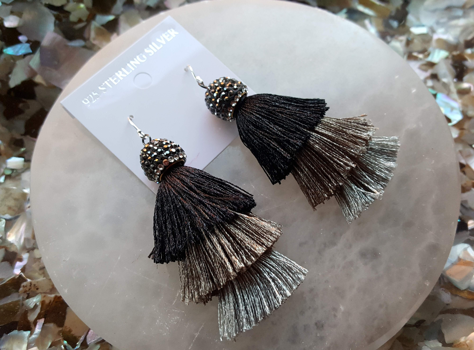 Tassel Drop Fashion Earrings (2 available colors)